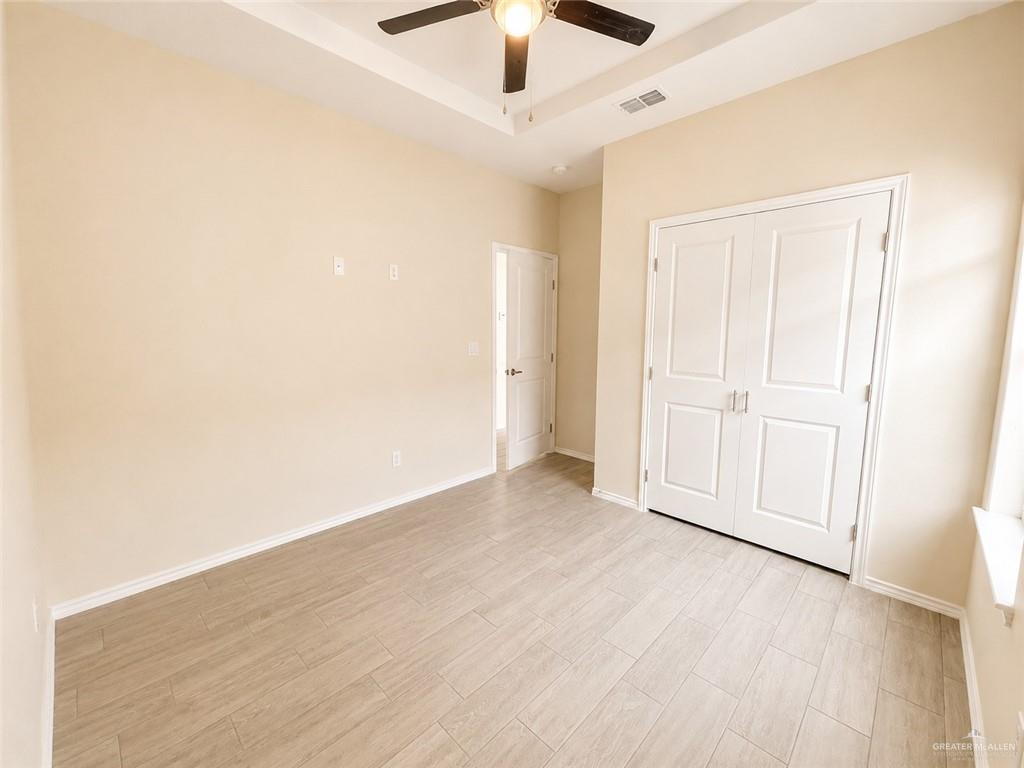Photo 6 of 5106 Hiawatha Drive