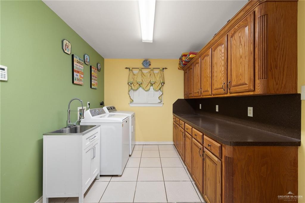 Photo 14 of 405 Anaqua Drive