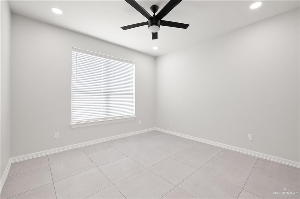 Photo 8 of 714 Seminole Avenue