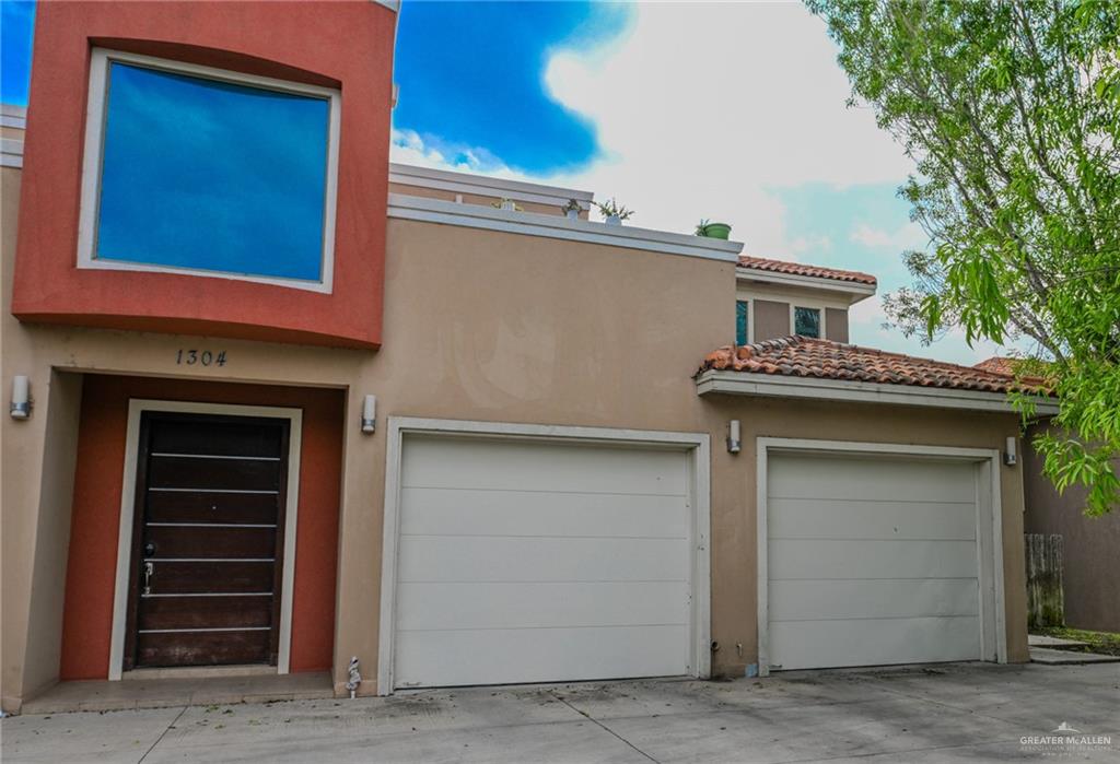 Photo 2 of 1304 Pineridge Avenue #3