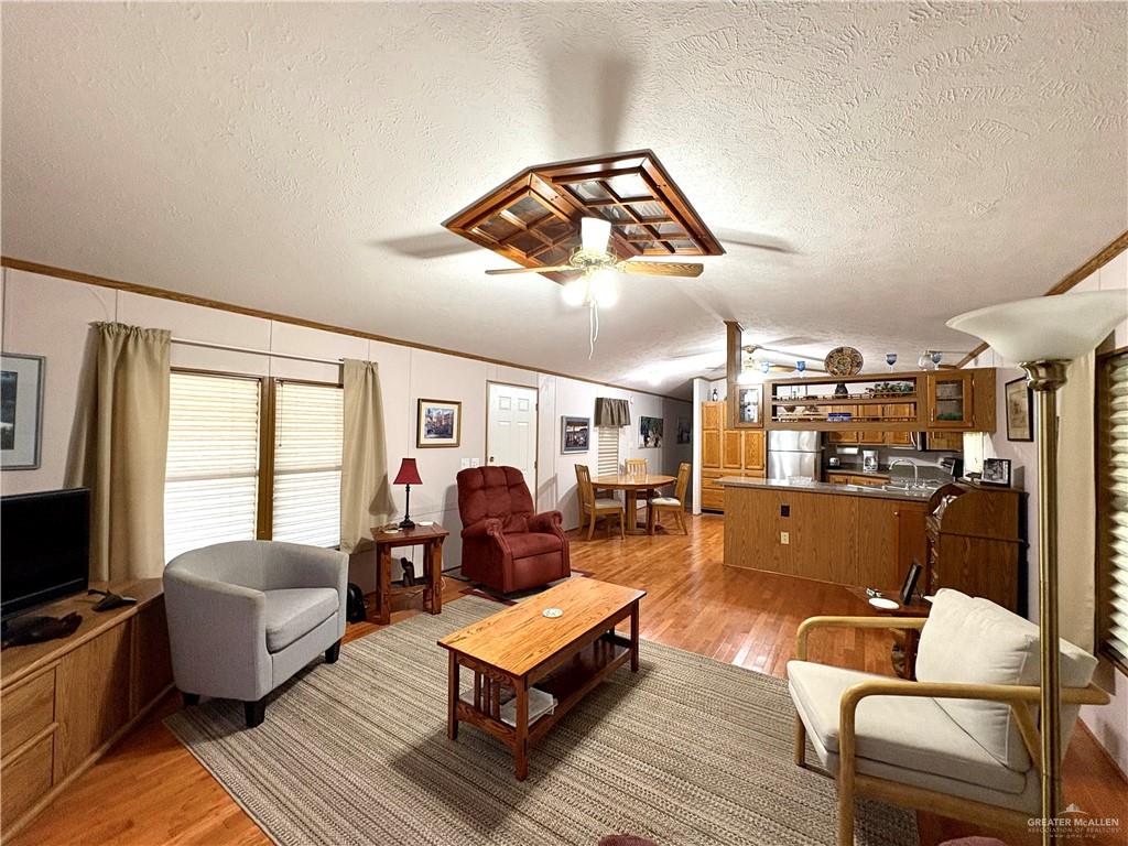 Photo 5 of 205 Hub Drive