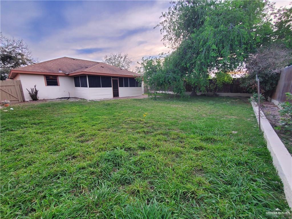 Photo 10 of 2108 Japonica Avenue