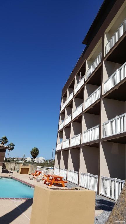 Photo 8 of 901 Padre Boulevard