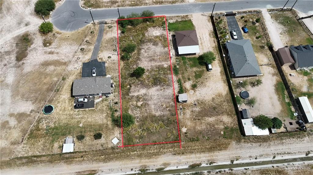 Photo 1 of 18221 Bluebelle Drive, Donna