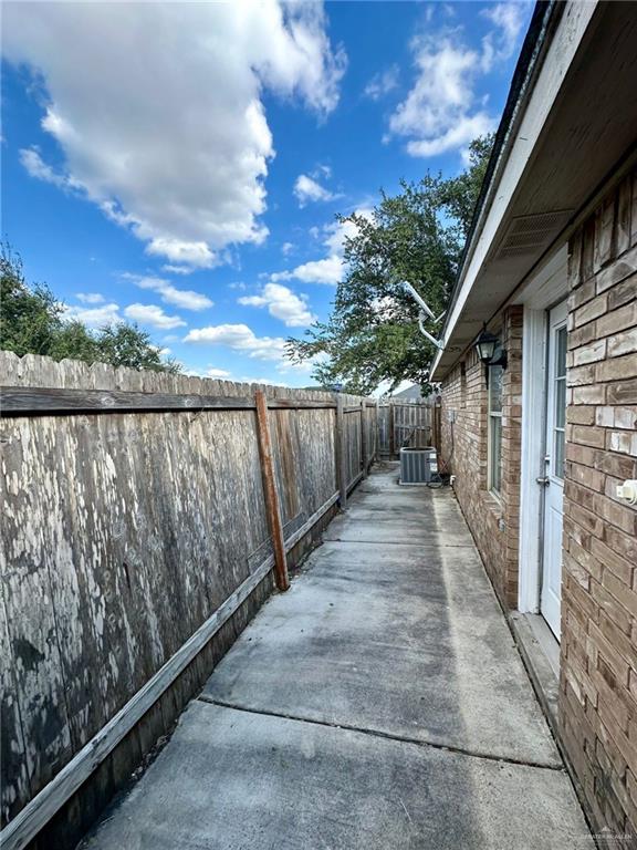 Photo 5 of 2305 Dahlia Street #2