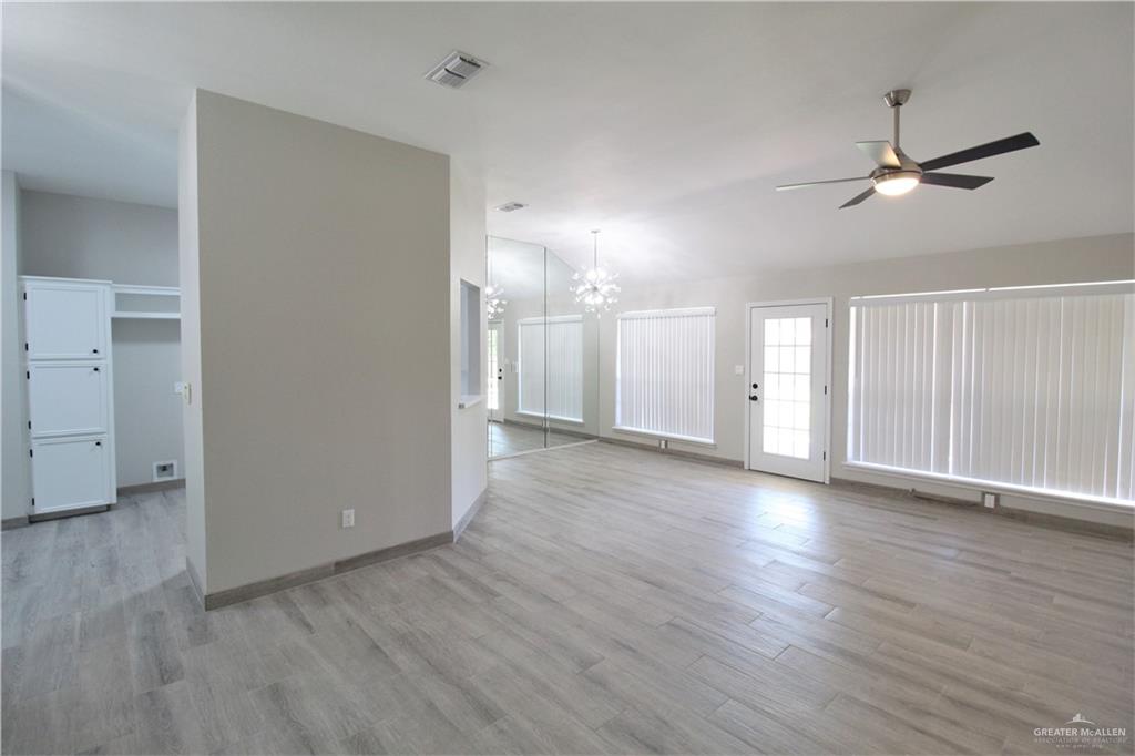 Photo 3 of 113 Upas Avenue