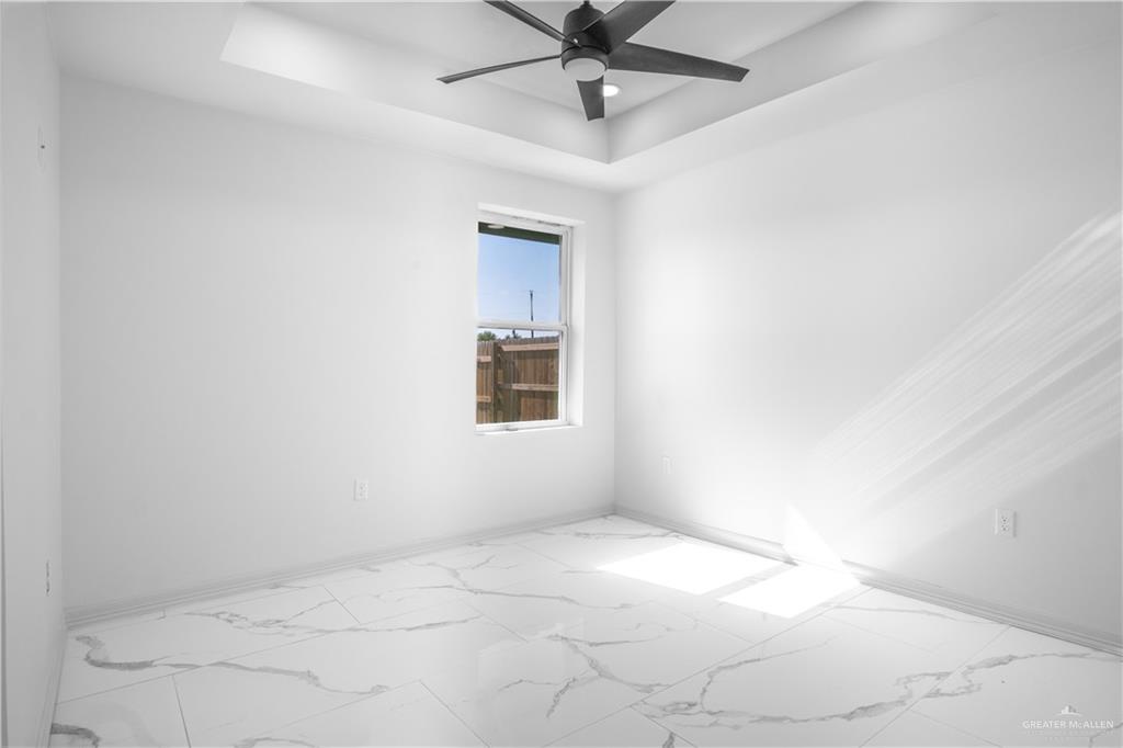 Photo 13 of 806 Sabrina Street
