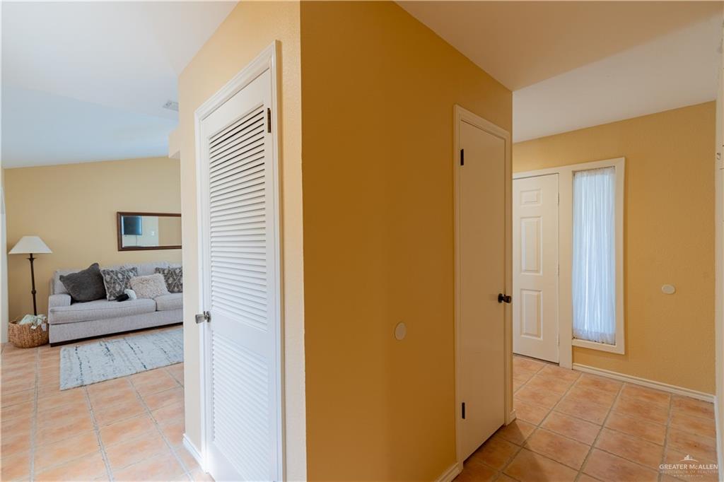 Photo 9 of 407 Country Club Drive