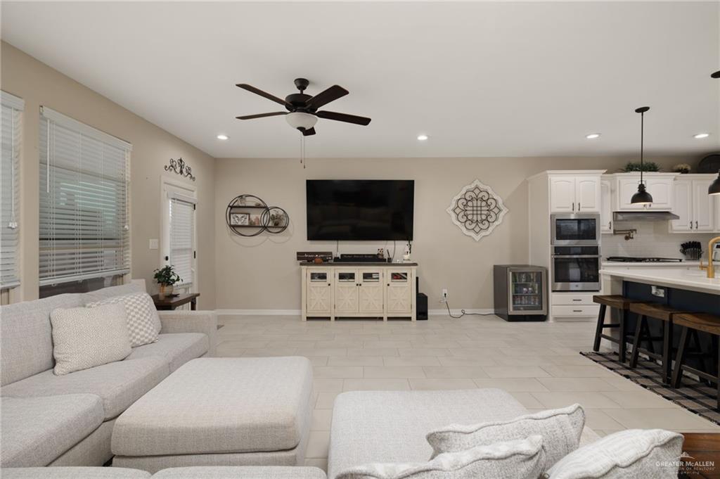 Photo 5 of 14716 Brazos Circle