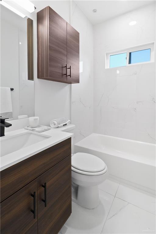 Photo 8 of 707 Coves Lane #4