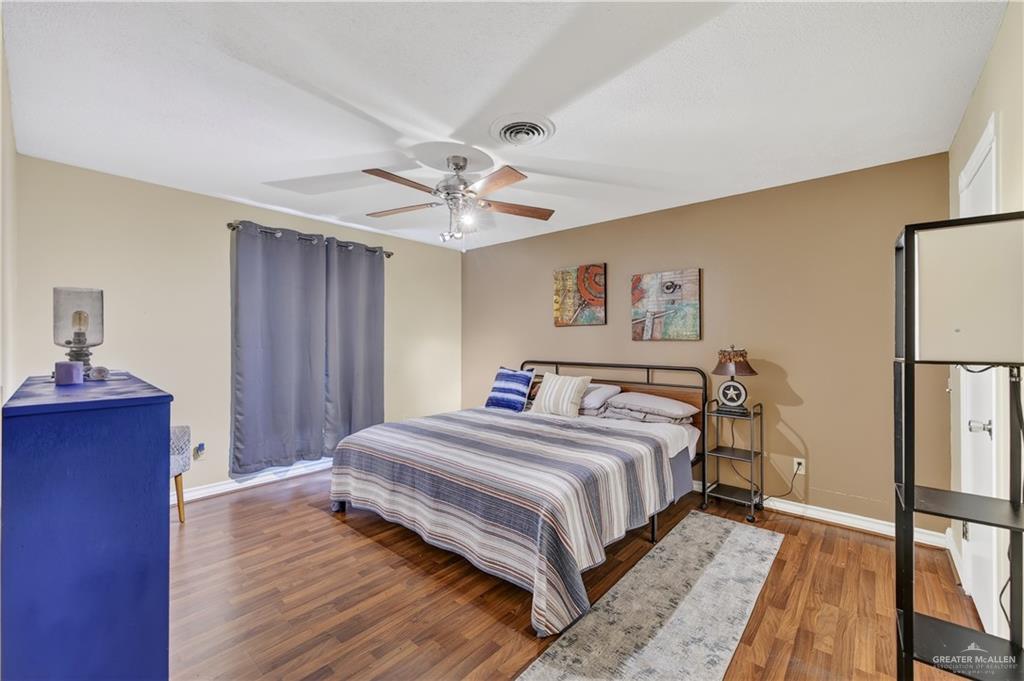 Photo 5 of 100 Whitewing Avenue