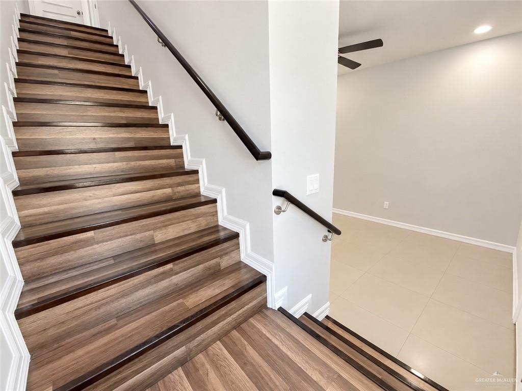 Photo 5 of 2101 Taxco Court #2