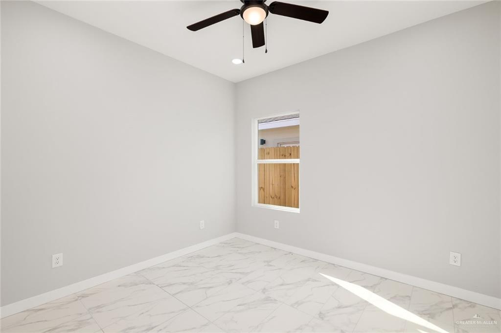 Photo 15 of 1007 Woodson Avenue #4