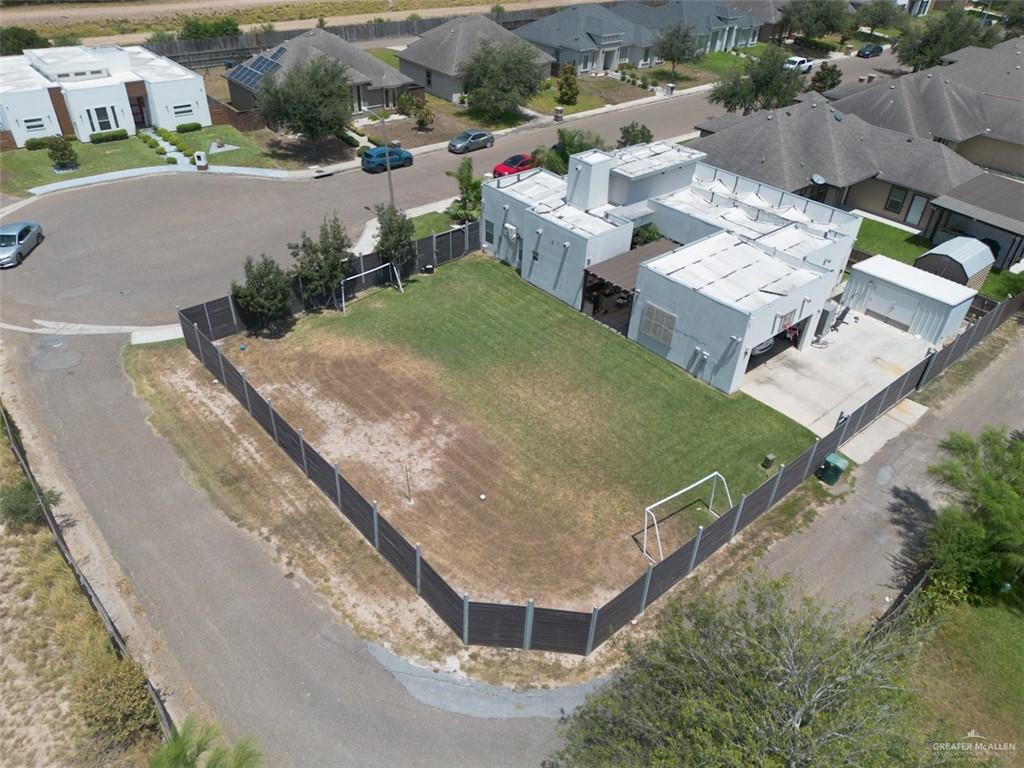 Photo 5 of 2105 Villa Real Drive