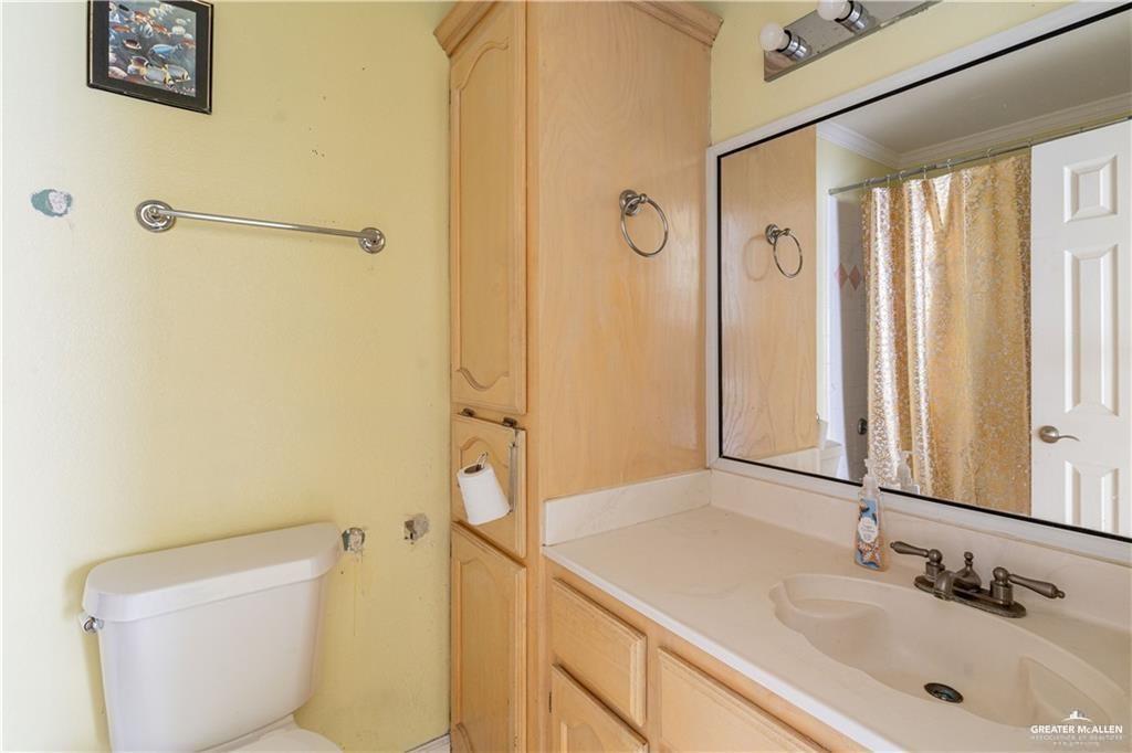 Photo 10 of 2203 Dunlap Avenue