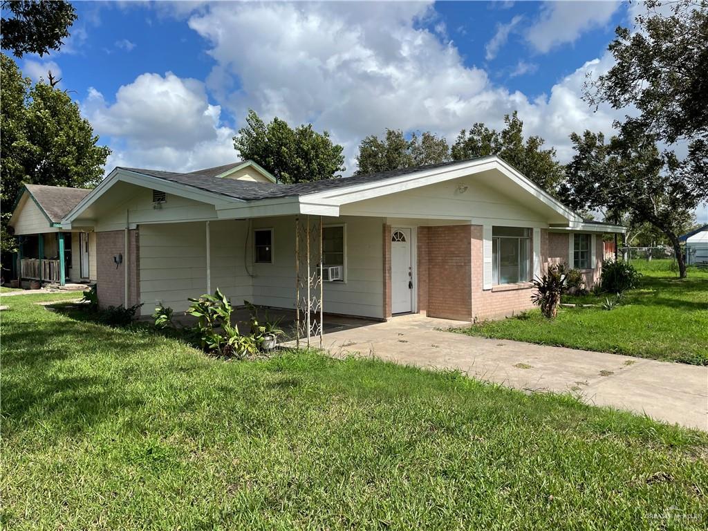 Photo 1 of 580 Wood Avenue, Raymondville