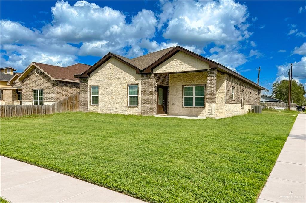 Photo 1 of 950 Texas Avenue, Mercedes