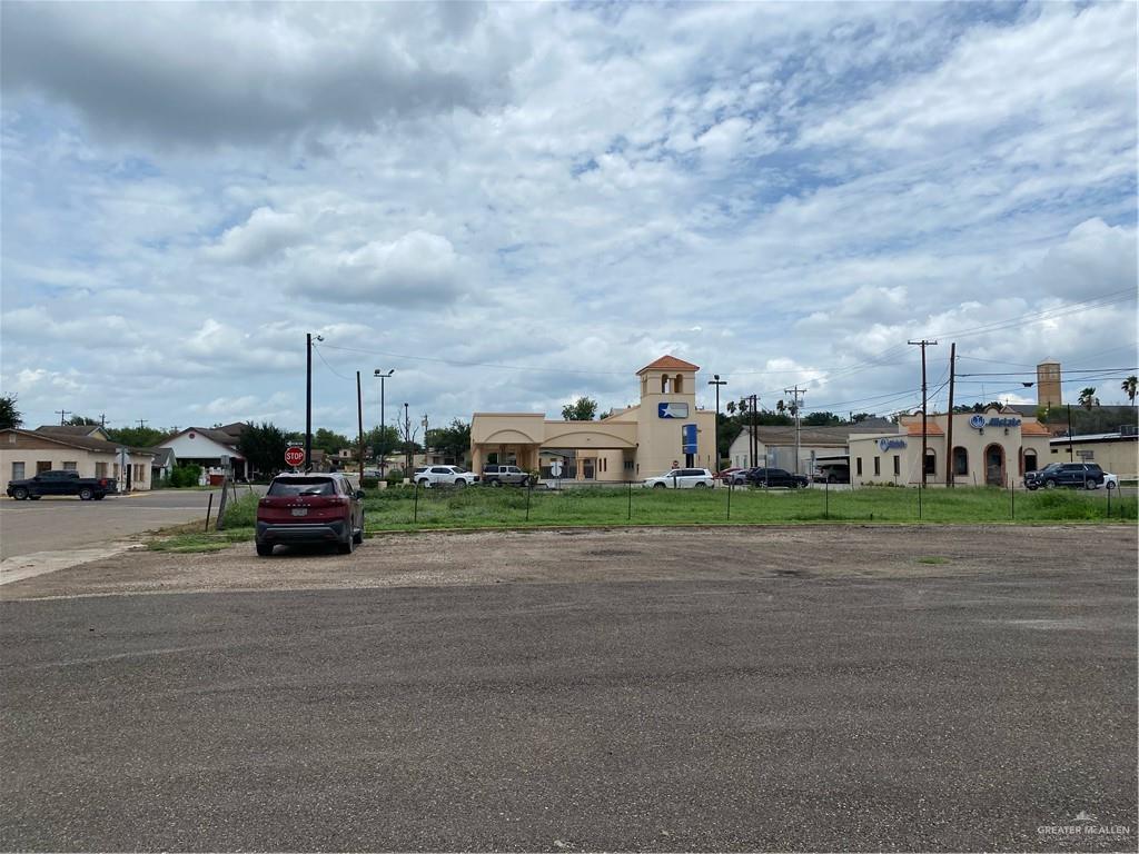 Photo 4 of 104 Texas Street