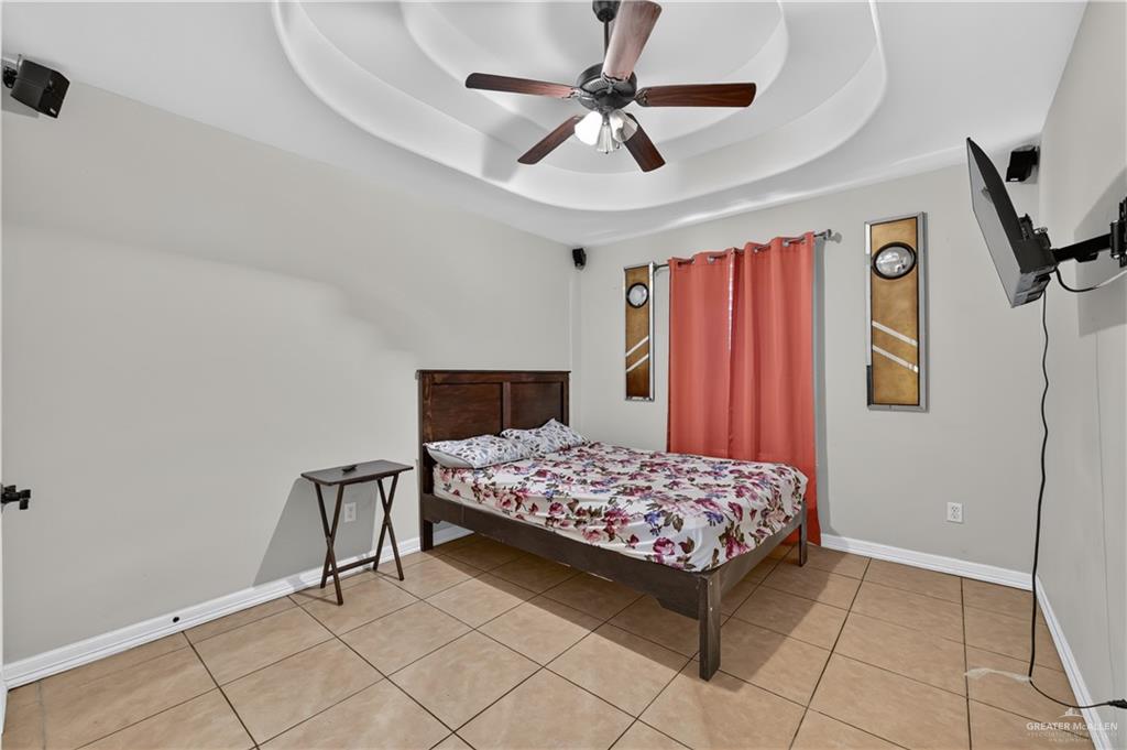 Photo 9 of 701 Seminole Avenue