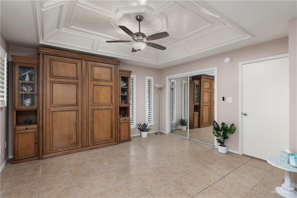 Photo 11 of 2732 Rhett Drive