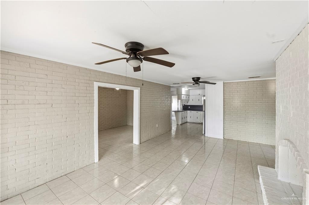 Photo 3 of 307 Cox Street