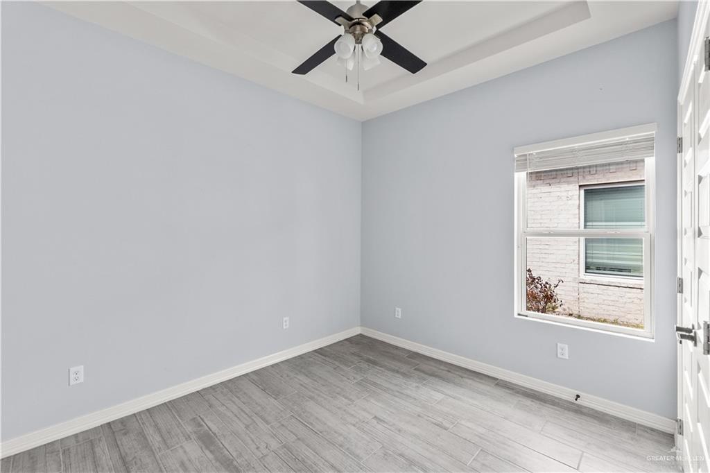 Photo 10 of 713 Maryland Street #4