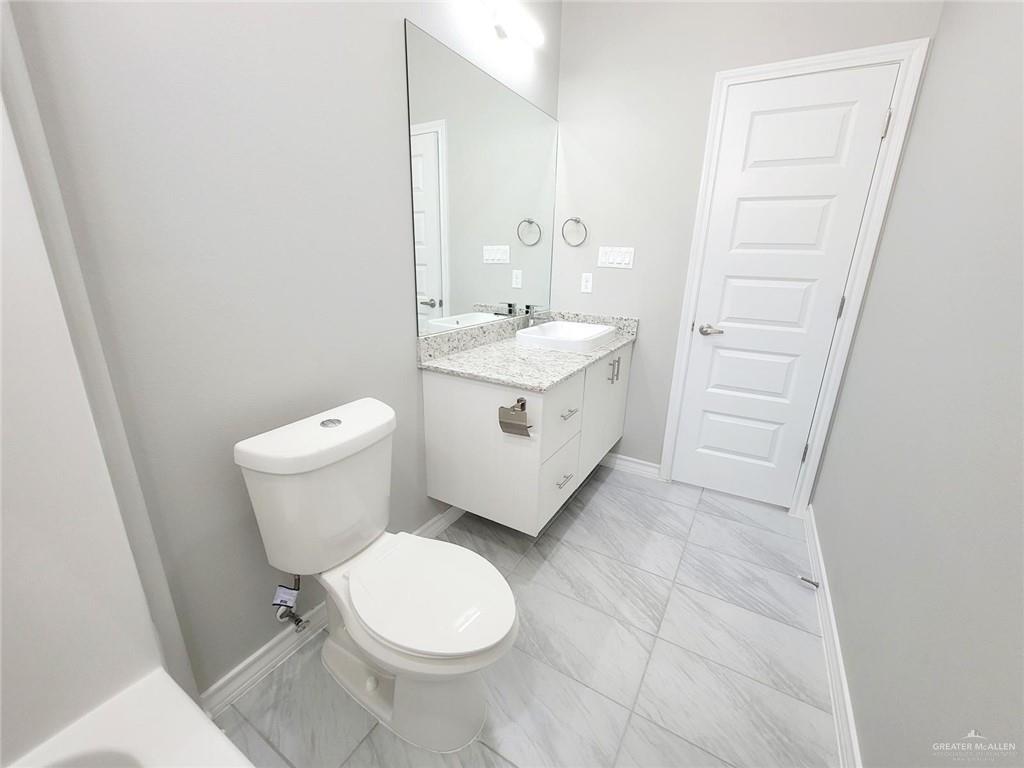 Photo 11 of 1409 Alta Vista Avenue #3