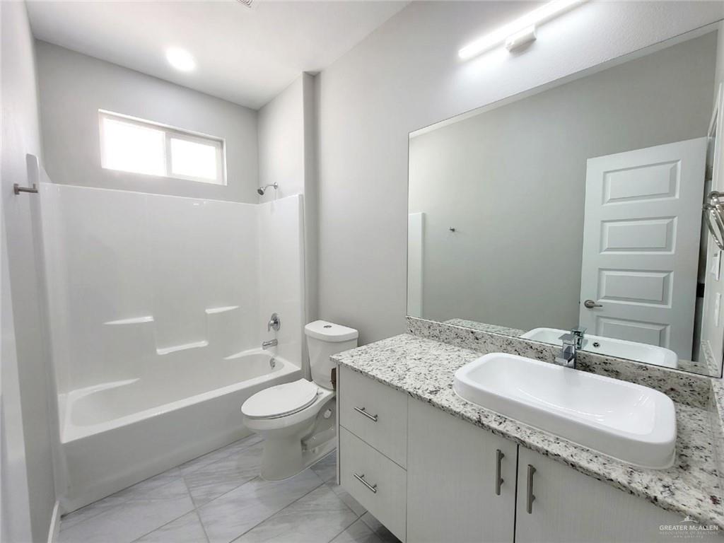 Photo 12 of 1409 Alta Vista Avenue #3