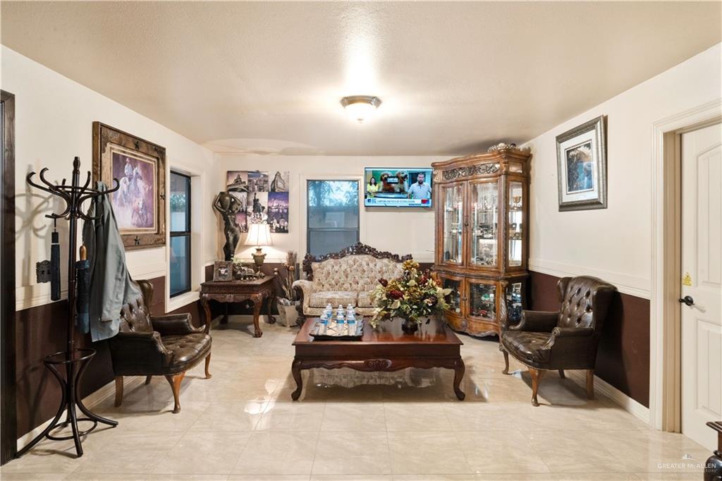 Photo 6 of 1322 Palma Vista Drive