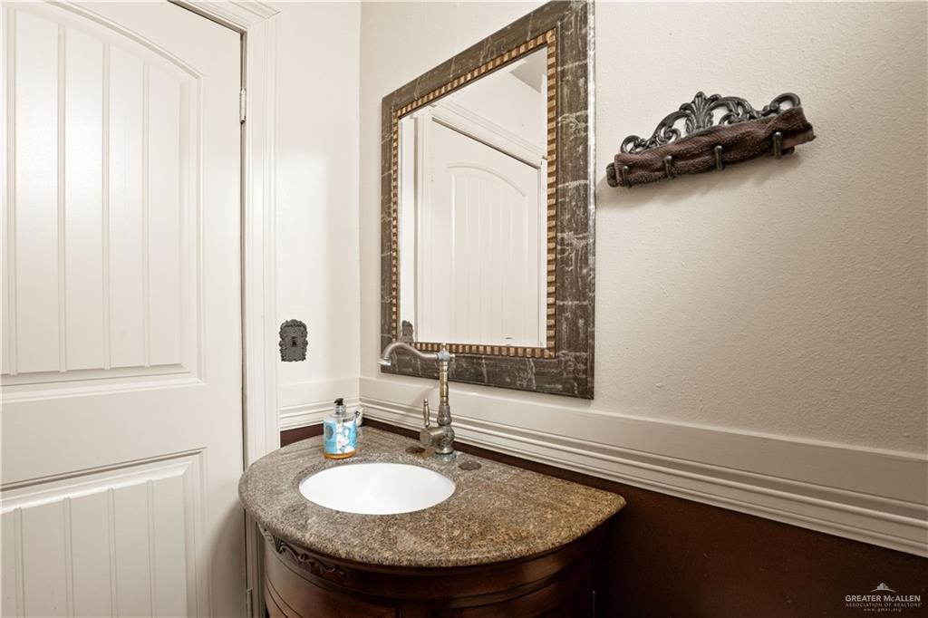 Photo 9 of 1322 Palma Vista Drive