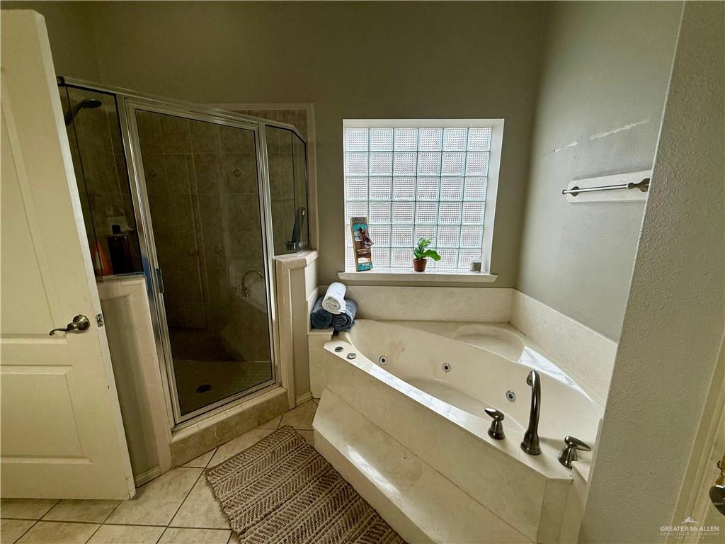 Photo 16 of 2406 Stirling Avenue