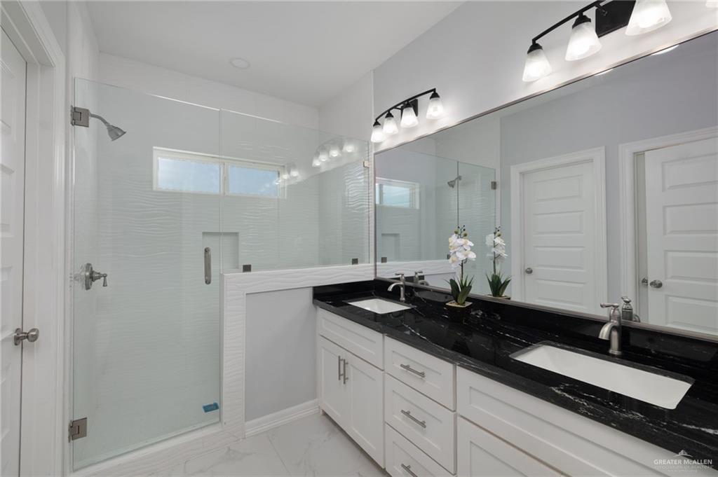 Photo 10 of 1203 Encino Avenue
