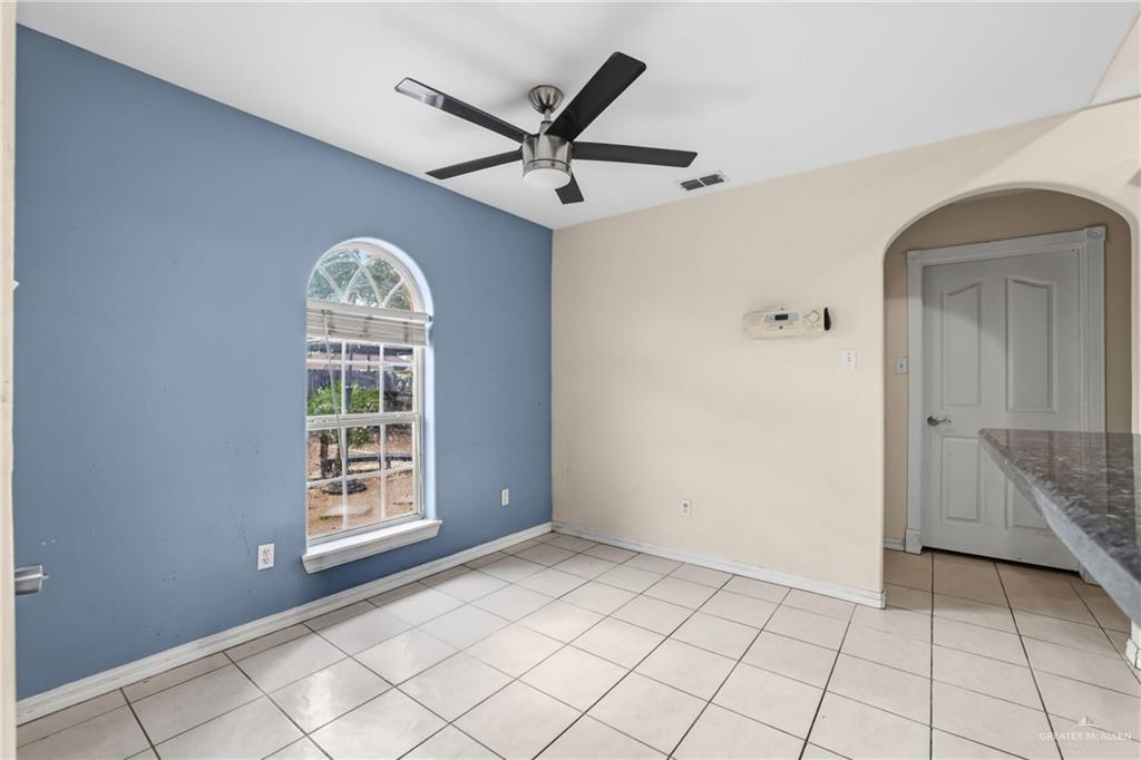 Photo 8 of 3507 Mockingbird Avenue