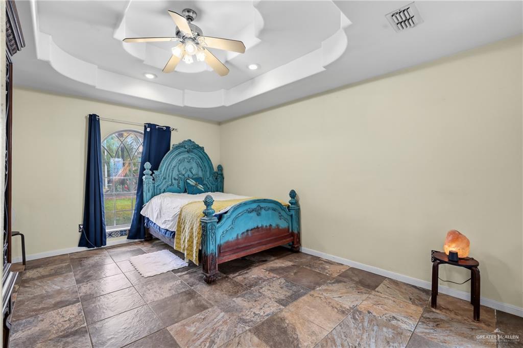 Photo 9 of 3507 Mockingbird Avenue