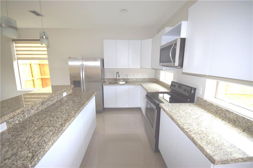 Photo 7 of 1202 Upas Drive
