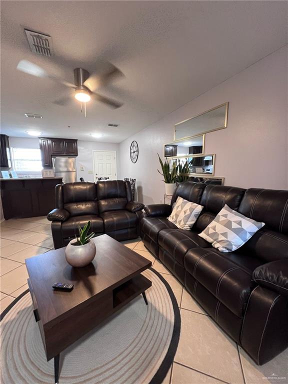Photo 4 of 411 48th Lane #2