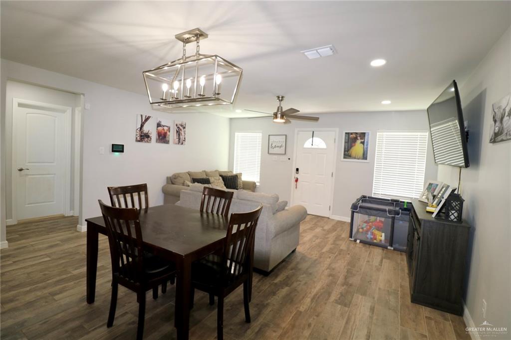 Photo 9 of 311 Spanish Oak Avenue