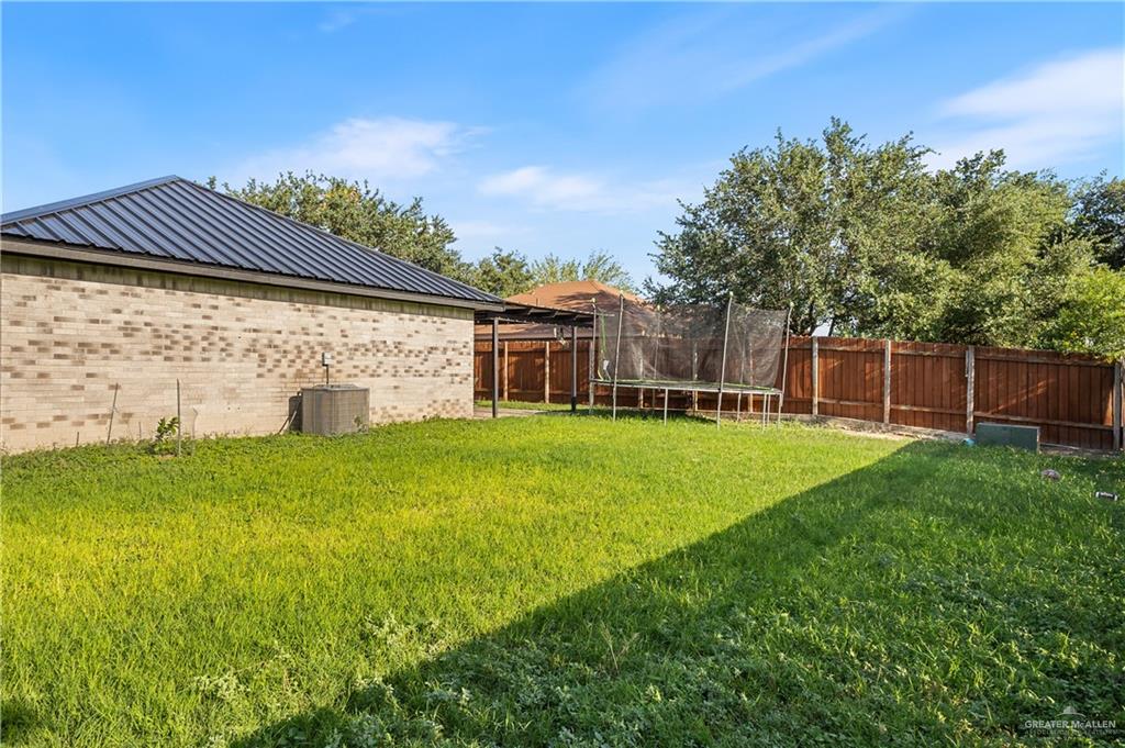 Photo 18 of 4005 Aleli Street