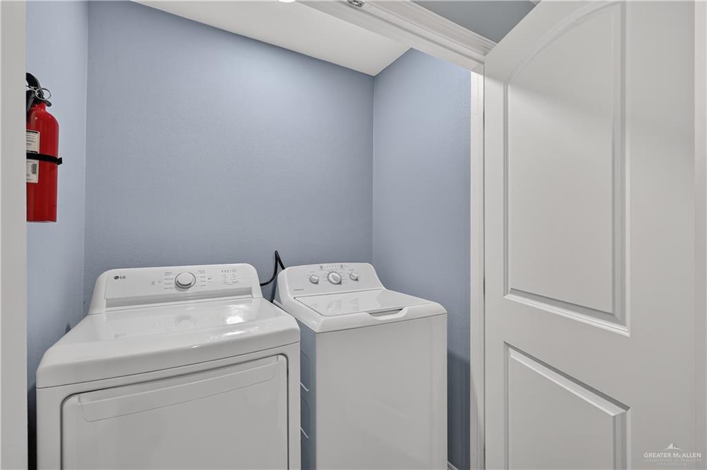 Photo 11 of 212 Alex Avenue #5