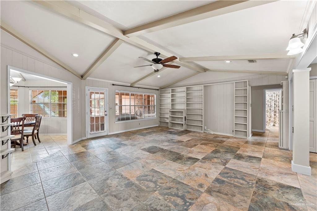 Photo 2 of 1502 Hibiscus Avenue