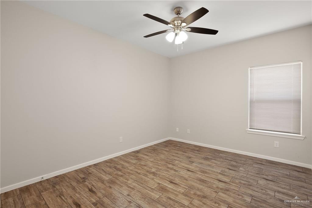Photo 11 of 5805 Sandpiper Avenue #4