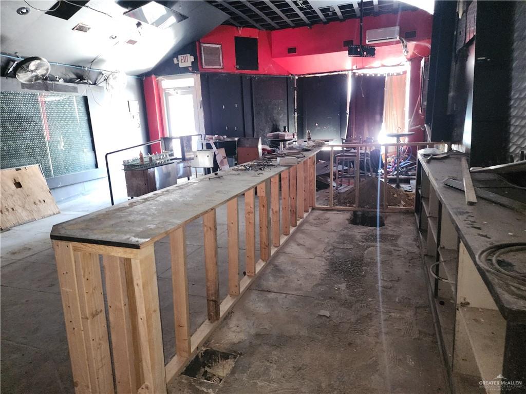 Photo 2 of 202 17th Street