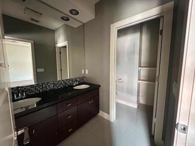 Photo 9 of 3016 L Street #4