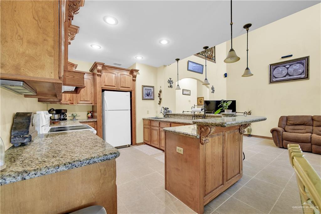 Photo 6 of 1012 Carolina Avenue