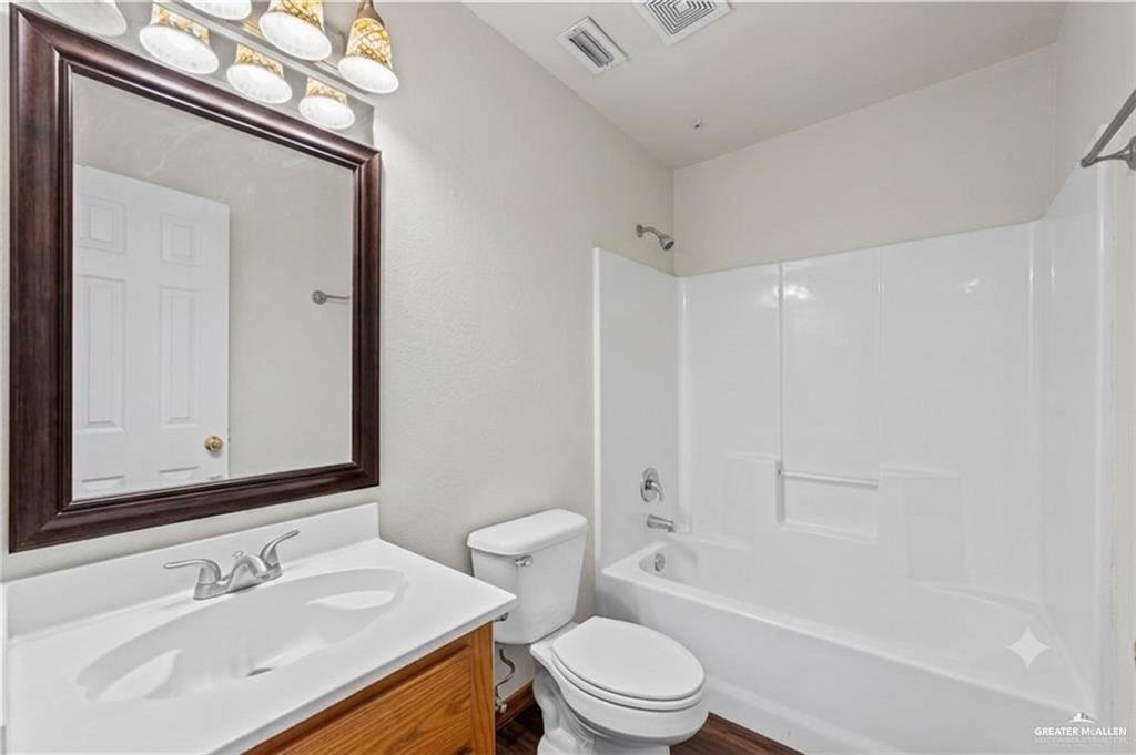 Photo 17 of 315 Los Cerritos Circle