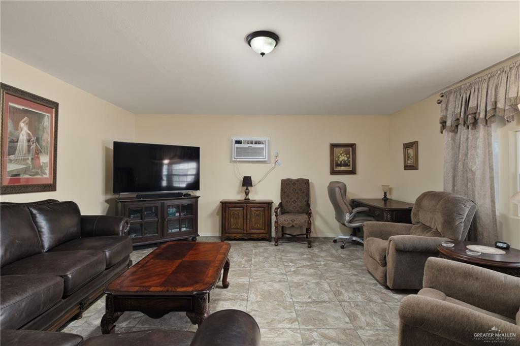 Photo 4 of 7420 Eagle Drive