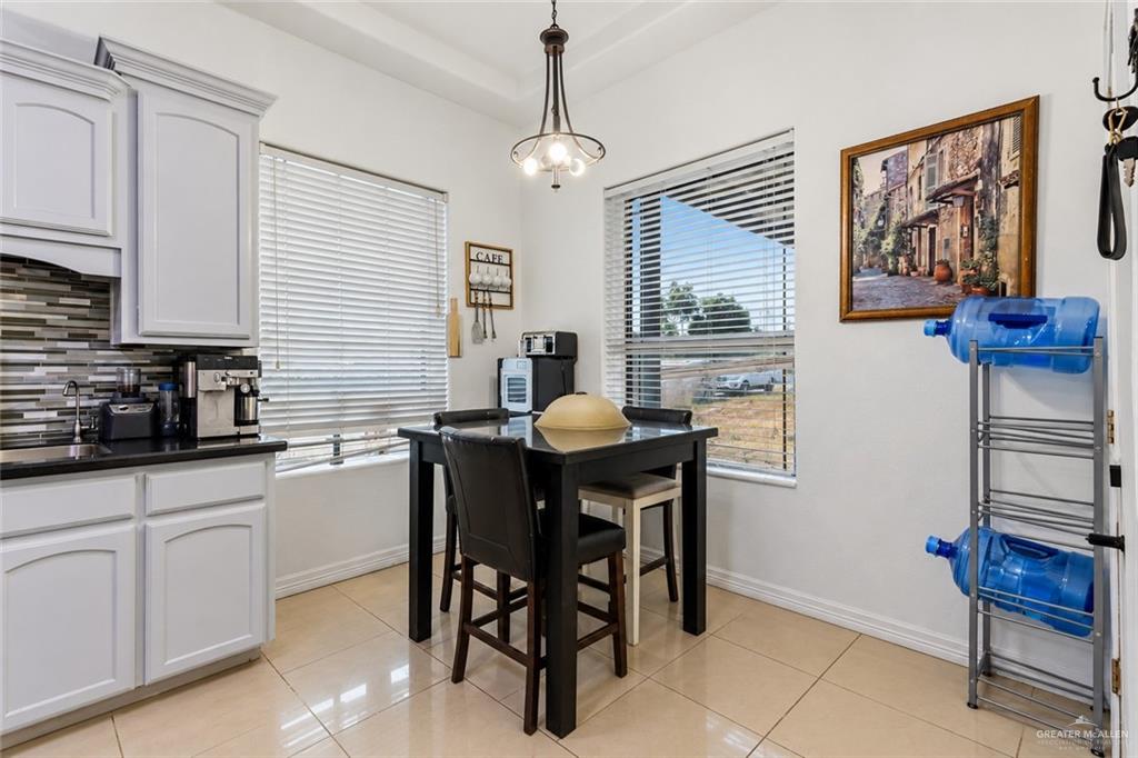 Photo 7 of 1208 Encino Drive