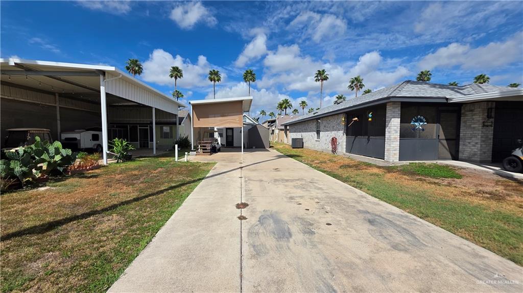Photo 1 of 2516 Starling Circle, Palmview
