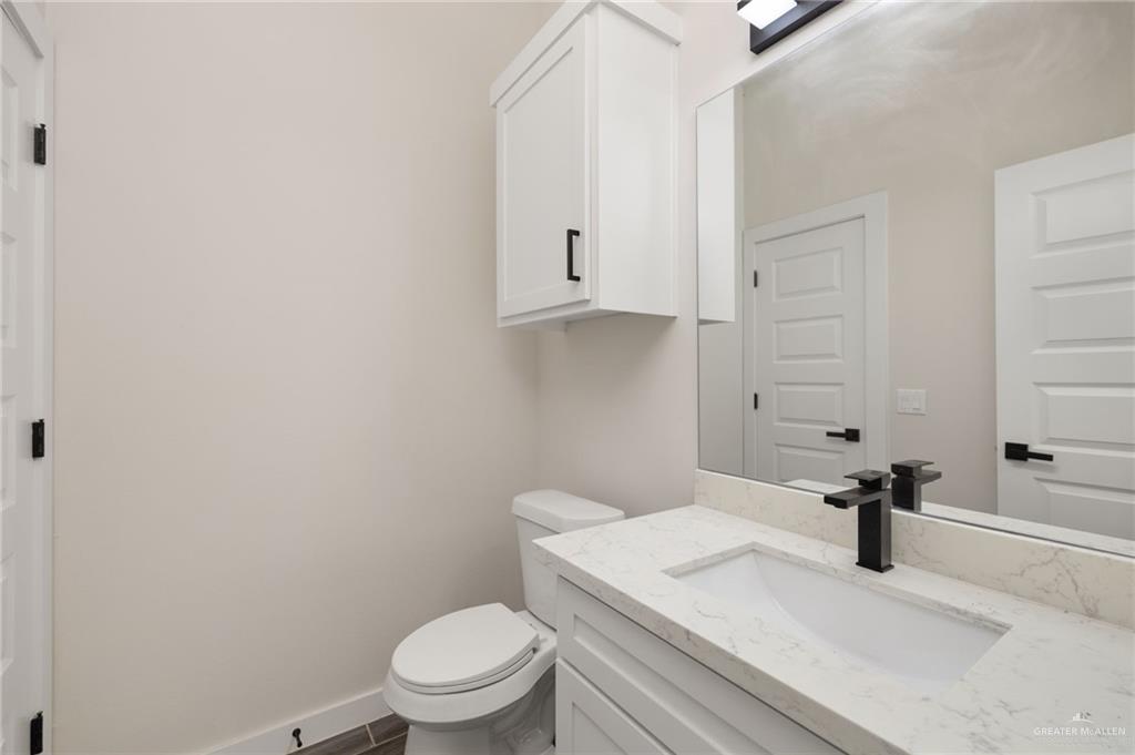 Photo 14 of 2907 Dhalia Drive