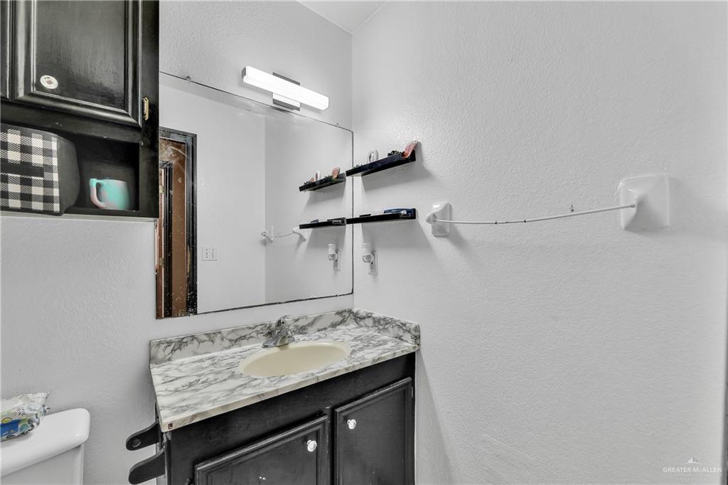 Photo 8 of 1903 Camelia Avenue